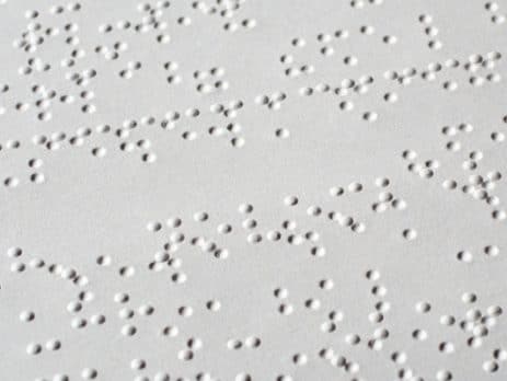 Feuille imprimée en Braille