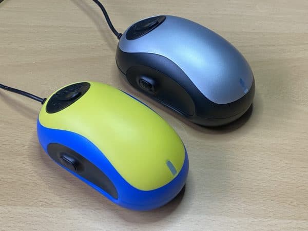 Les 2 modèles de souris vidéo loupe pour DMLA