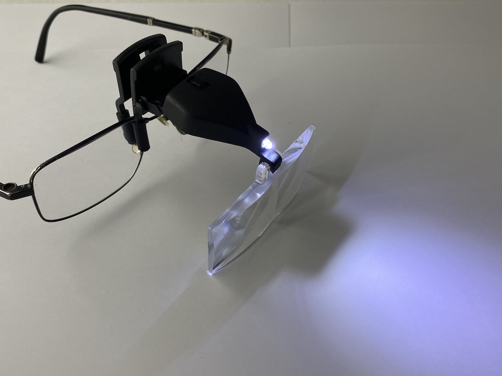 Loupe Clip pour à LED, loupe X3 et LED VISIOLE